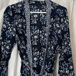 Pretty blue floral robe